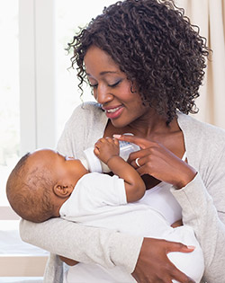 NOURRIR SON BÉBÉ NOURRIR SON BÉBÉ